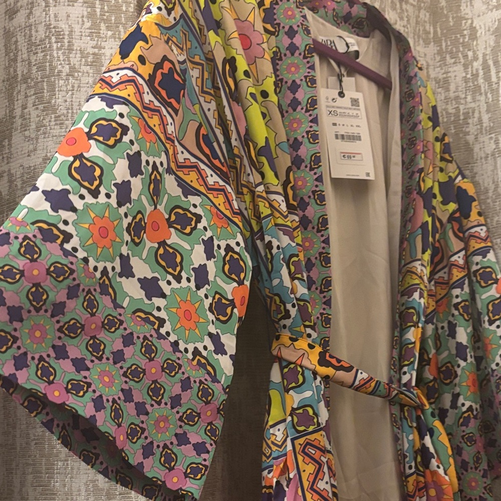 Zara Multicolor Floral & Geometric Print Long Kimono - Picture 4 of 5